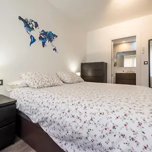 https://brand-new-luxury-flat-in-the-center-of-granada.es-andalucia.com
